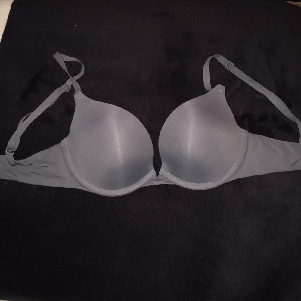 Pink/Victoria Secret bra